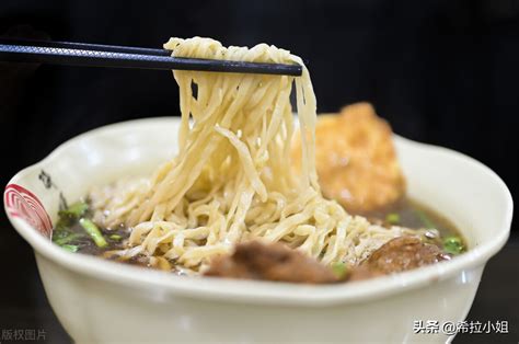  ¿Has probado el exquisito y aromático Zhenjiang Xiang Cai? El plato vegetariano chino, con su textura crujiente y sabor umami profundo, te transportará a un paraíso culinario